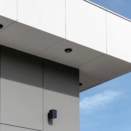 Lulus فيلة سبانجا