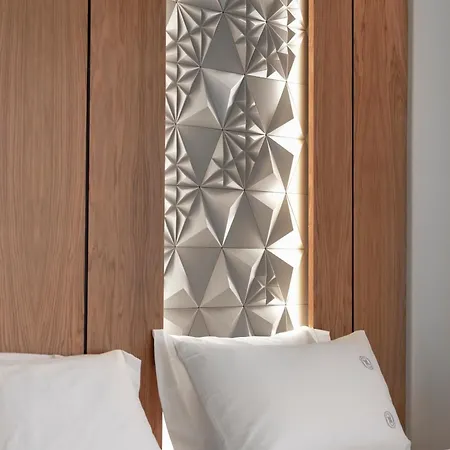 فيلة Lulus سبانجا