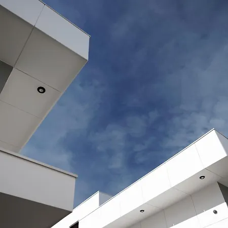 فيلة Lulus سبانجا